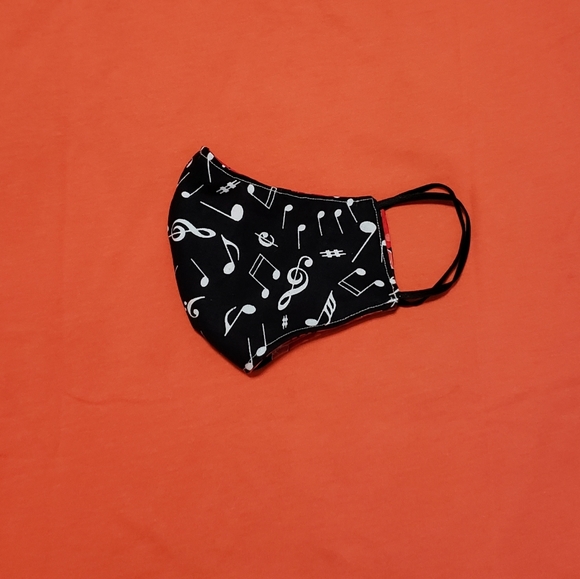 New Adult Face Mask Reversible - Picture 3 of 4